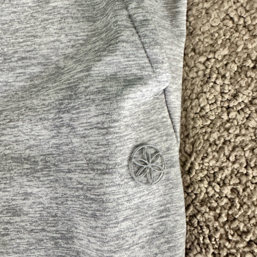 Men’s light gray extra large, GAIAM sweatpants. Very soft, thin fabric. - Picture 5 of 5